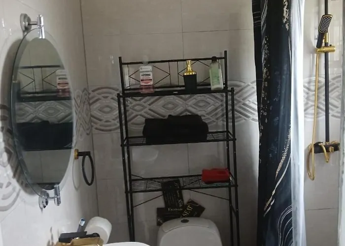 Coral Breeze Guest house *